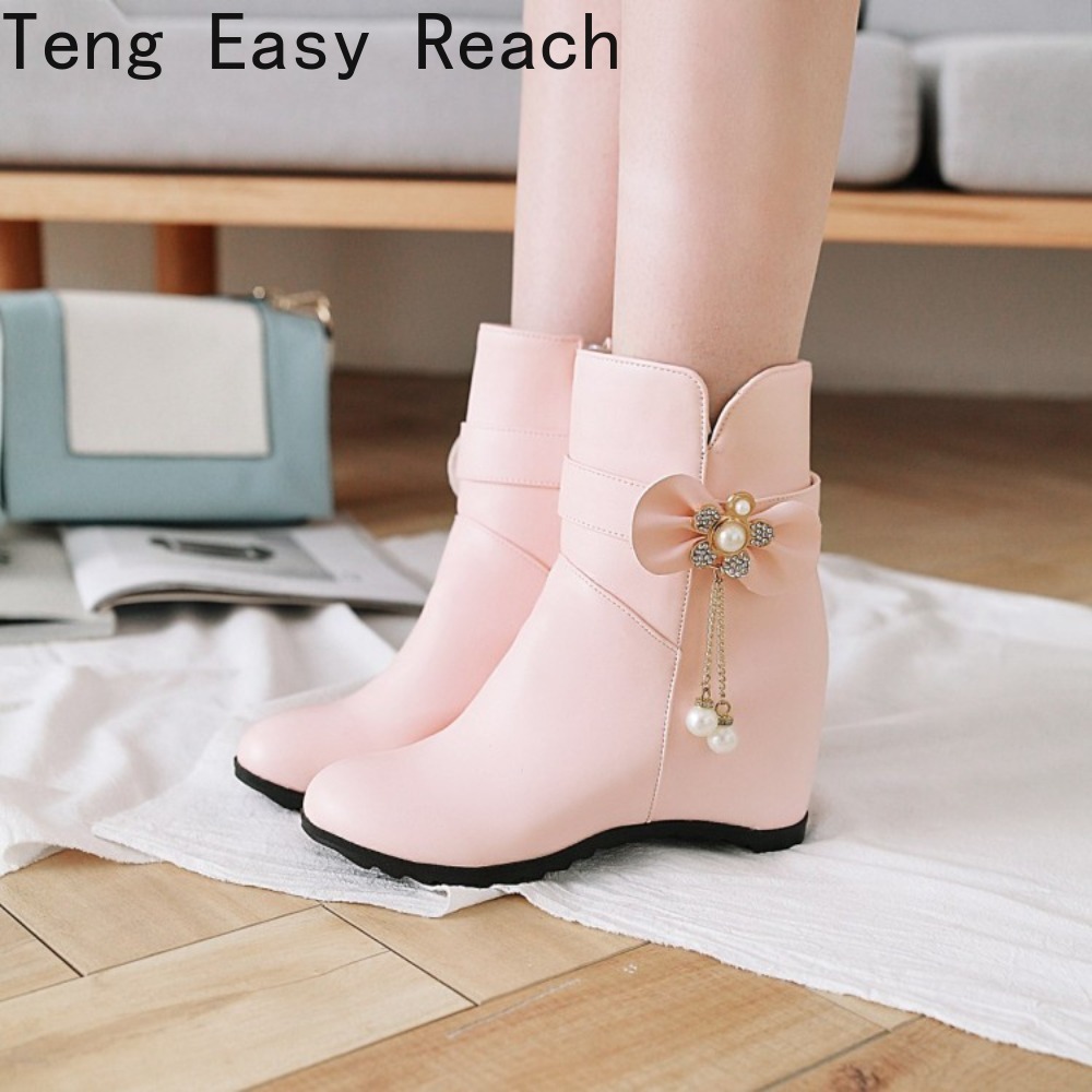 أحذية نسائية أنيقة بكعب ويدجز  - مراجعة Ethnic Fashion Brands وسعره
