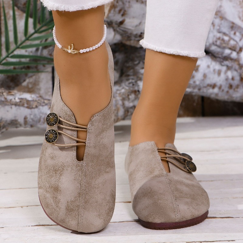 أحذية نسائية جديدة لخريف 2026  - مراجعة Ethnic Fashion Brands وسعره